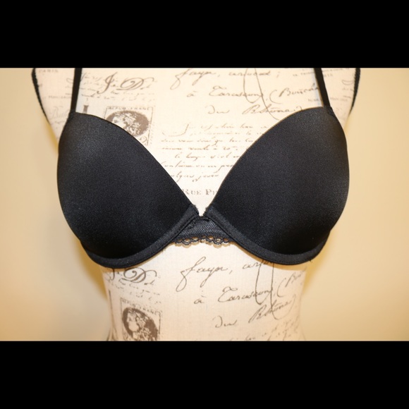 New With Tags black lace wing push up bra H&M 34C - Picture 2 of 7